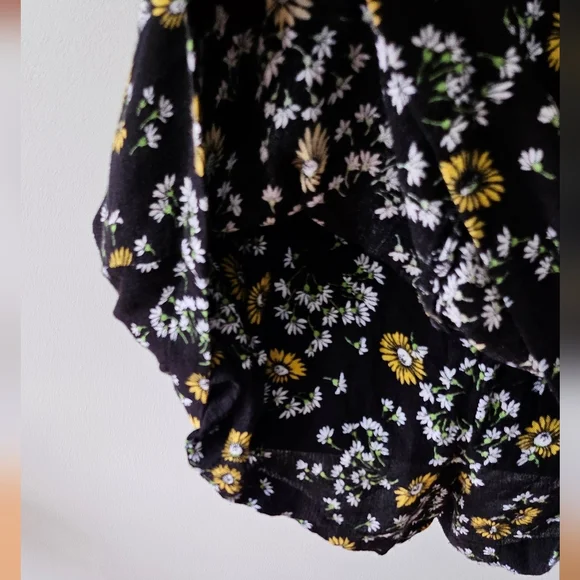 Free People Jinx Black Floral Print Tie-Front Romper Size 10 - Picture 8 of 11